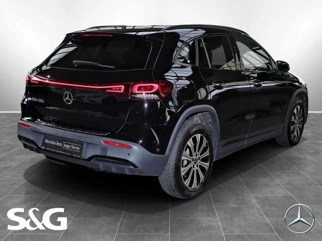 Mercedes-Benz EQA 250 AMG Line