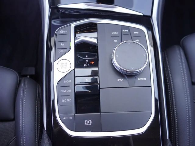 BMW 330 330i Sedan xDrive