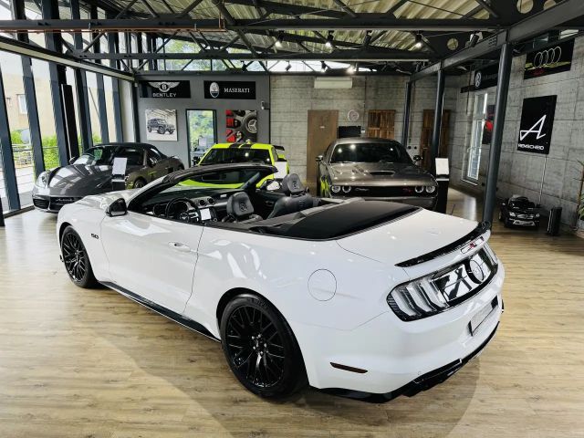 Ford Mustang Convertible GT 5.0 V8