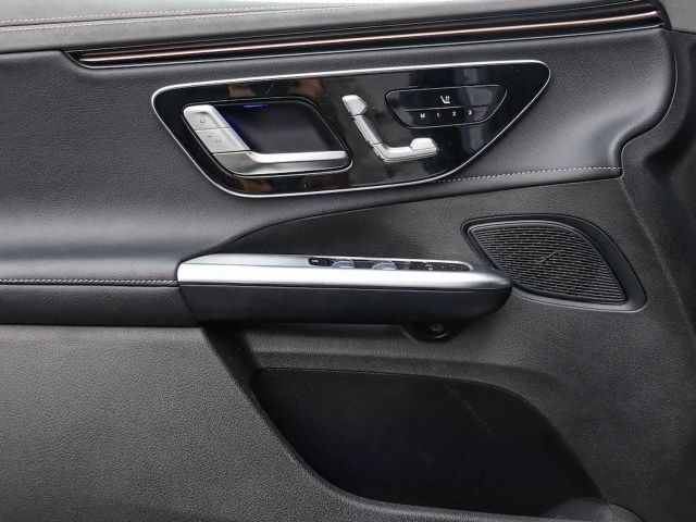 Mercedes-Benz EQE SUV 300