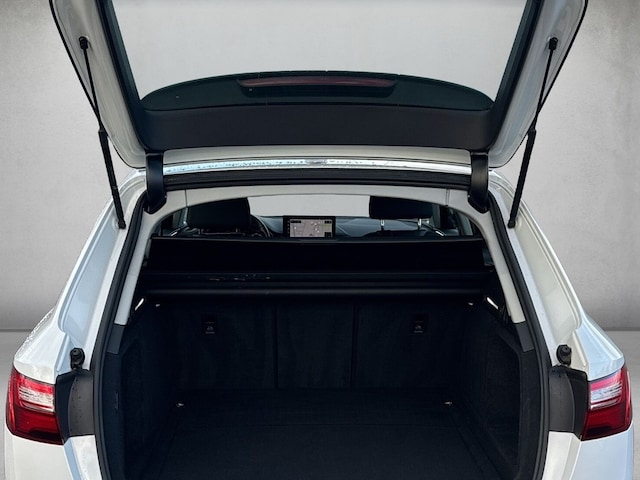 Audi A4 35 TFSI Avant S-Line S-Tronic