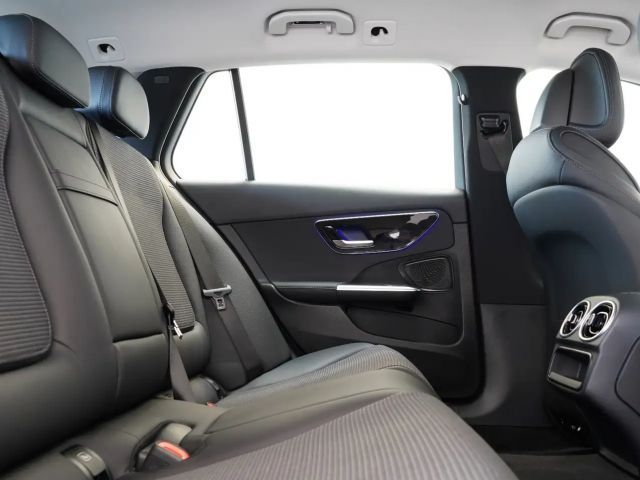 Mercedes-Benz C 200 AVANTGARDE C 200 d Estate