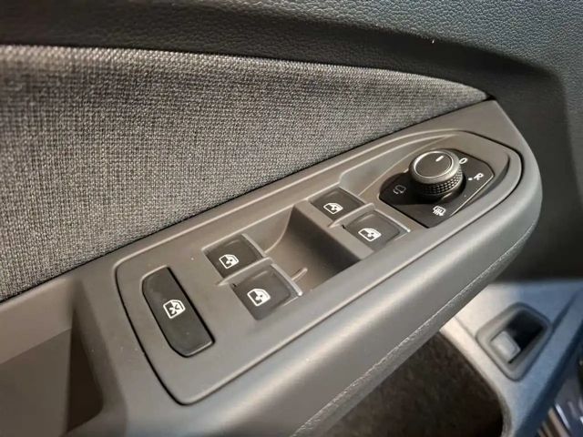 Volkswagen Golf 1.5 eTSI DSG Life