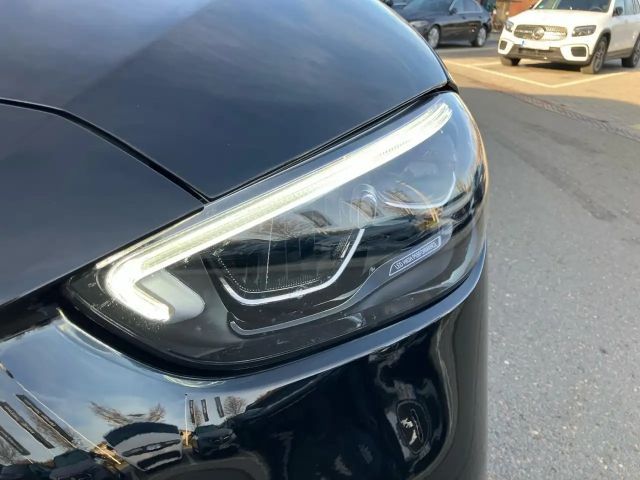 Mercedes-Benz C 220 AMG Line C 220 d Sedan