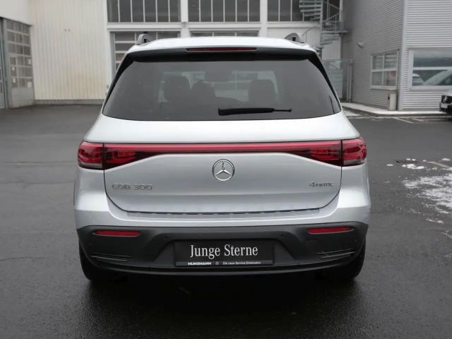 Mercedes-Benz EQB 300 4MATIC Progressive