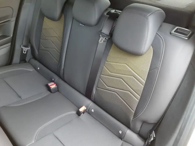 Jeep Avenger Full-Electric Summit