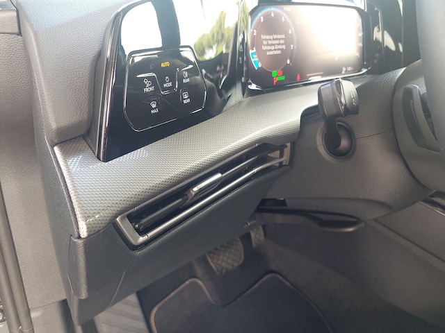 Volkswagen Golf 1.5 eTSI Style Variant