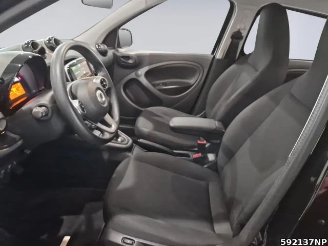 Smart EQ forfour EQ 22 KW CarPlay Sitzhzg Smart-Media DAB