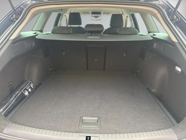 Seat Leon 1.5 eTSI DSG Sportstourer Style