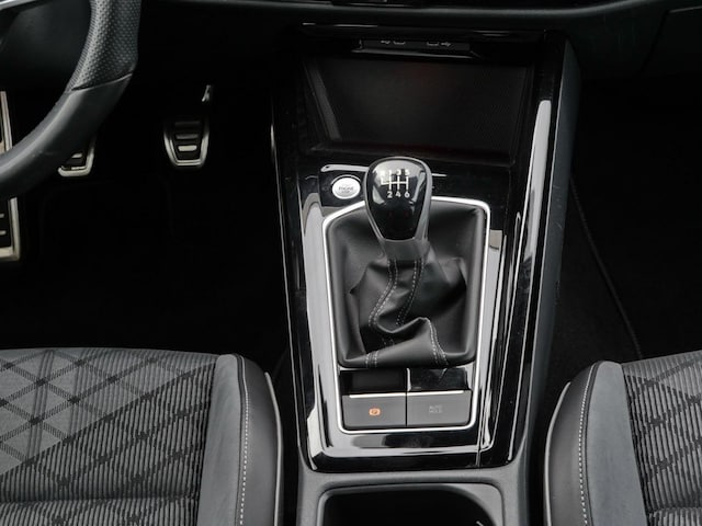 Volkswagen Golf 1.5 TSI R-Line Variant