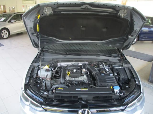 Volkswagen Golf Life Variant