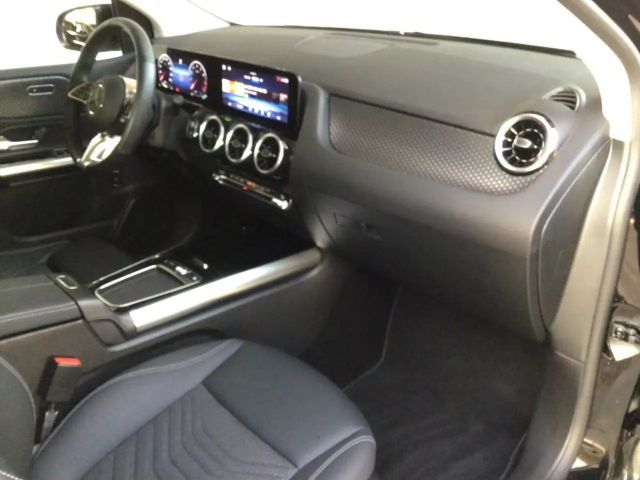 Mercedes-Benz B 180 Progressive