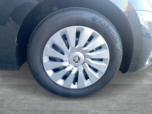 Skoda Octavia Essence TSI