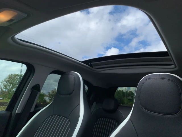 Renault Twingo E-Tech Techno