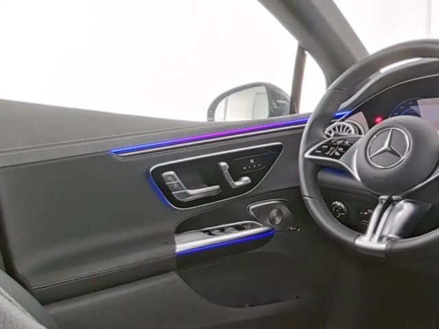 Mercedes-Benz EQE 300 Premium Sedan