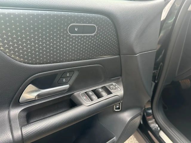 Mercedes-Benz GLB 180 Ö-Edition Aut. *AHV*LED*Navi*Park-Paket*