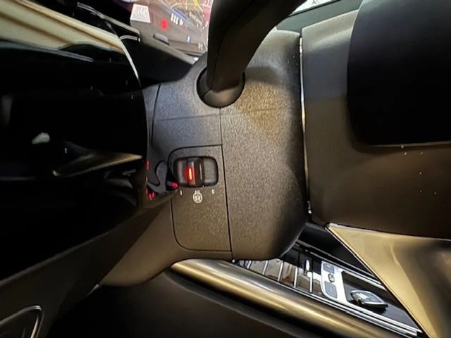 Mercedes-Benz B 180 Progressive Sedan