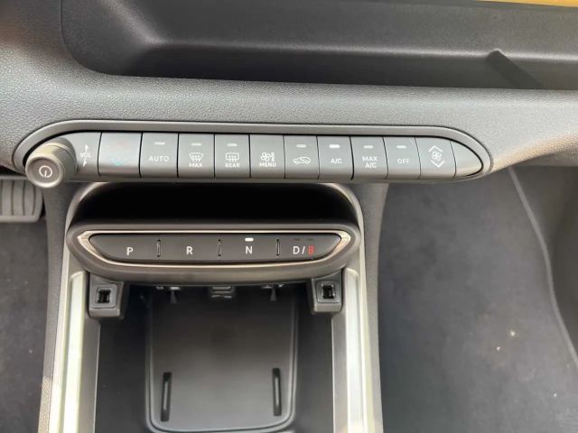 Jeep Avenger Full-Electric Summit