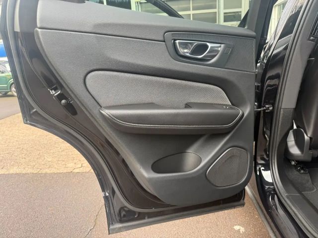 Volvo XC60 AWD Dark Plus