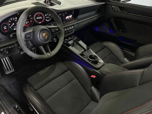 Porsche 911 4 Cabrio GTS Targa