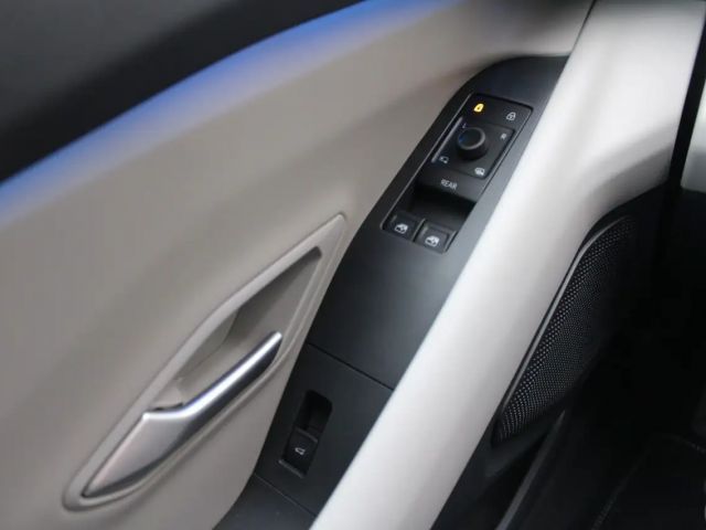 Ford Capri Premium RWD