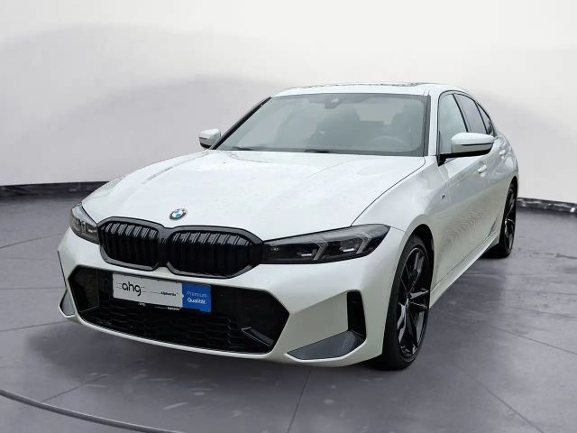 BMW 330 330i M-Sport Sedan xDrive