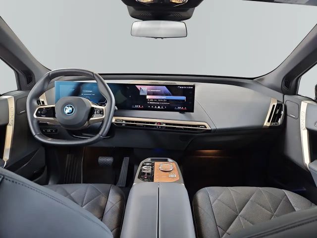 BMW iX xDrive50