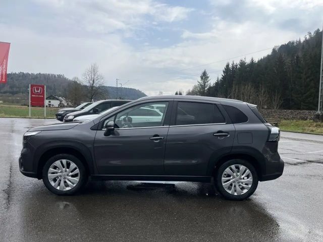 Suzuki S-Cross Hybrid
