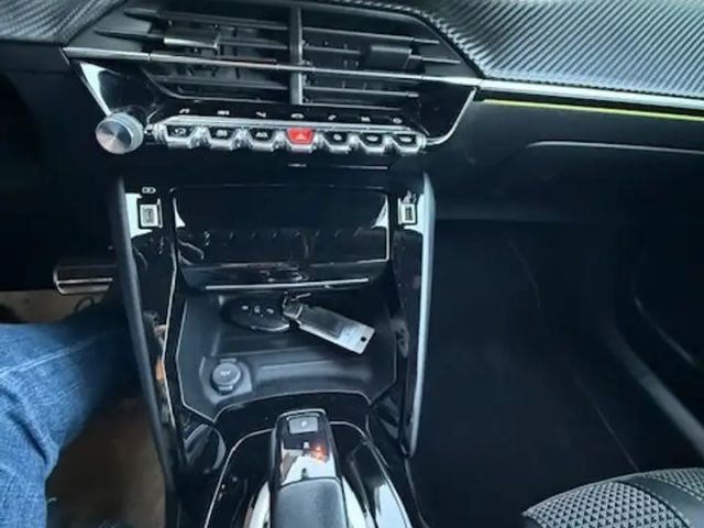 Peugeot 2008 EAT8 GT-Line PureTech