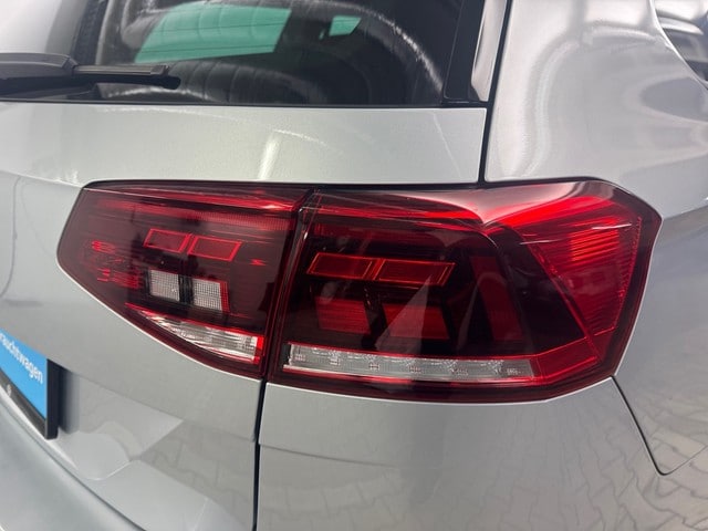 Volkswagen Passat 2.0 TDI Business DSG Variant