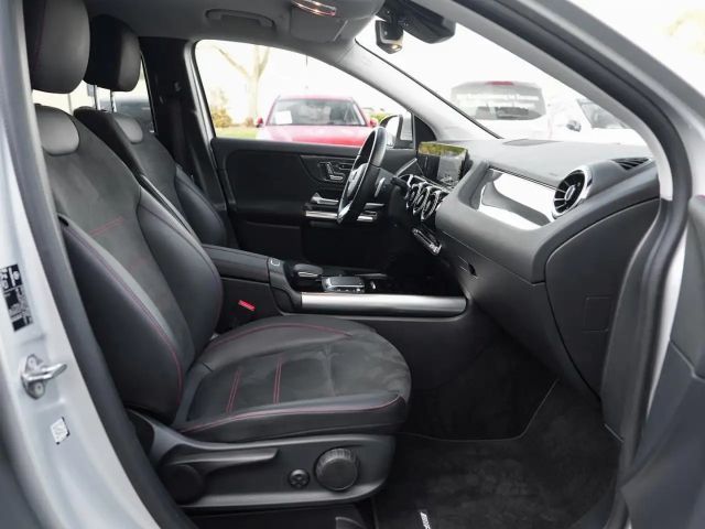 Mercedes-Benz GLA 250 AMG Line