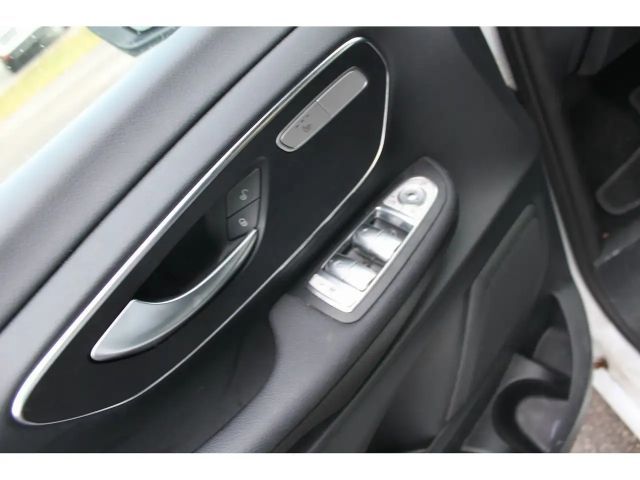 Mercedes-Benz V 300 4MATIC AMG Line V 300 d