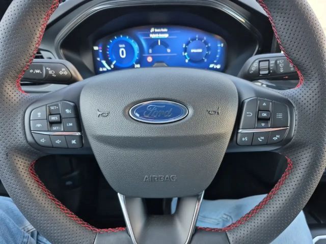 Ford Focus EcoBoost ST Line Wagon