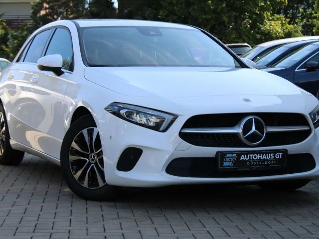 Mercedes-Benz A 180 A 180 d
