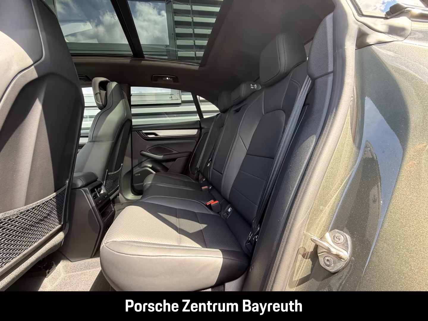 Porsche Macan AHV*MATRIX*INNO*22-ZOLL*LUFTFEDER*HEADUP*