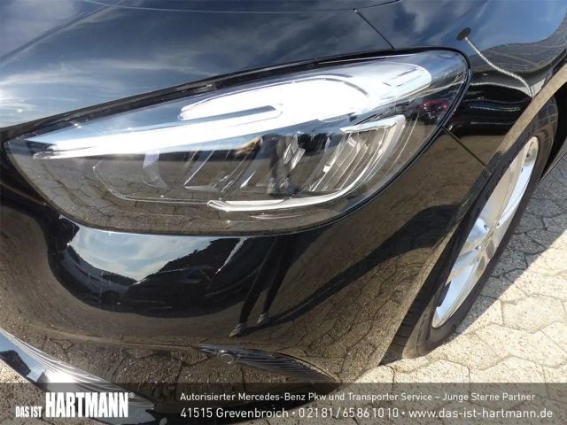 Mercedes-Benz B 200 Progressive Sedan