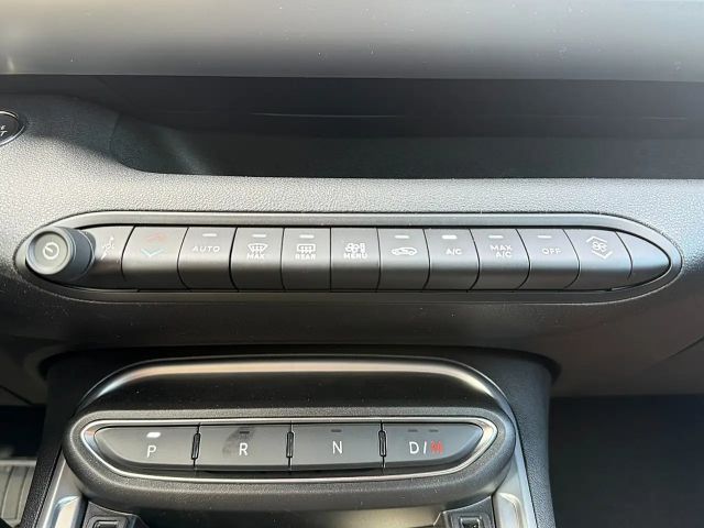 Jeep Avenger 1.2 T3 e-Hybrid 4xe Upland e-DCT6