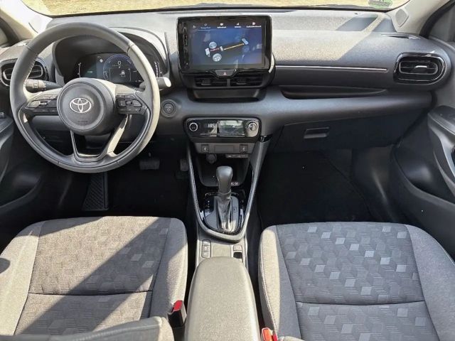 Toyota Yaris Hatchback Hybride VVT-i