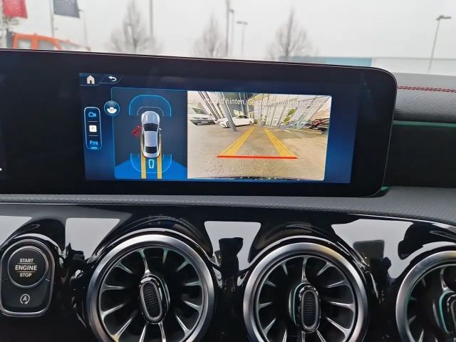 Mercedes-Benz CLA 200 AMG Line Coupé