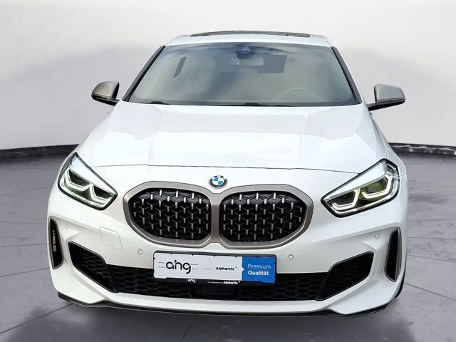 BMW 135 135i Sedan xDrive