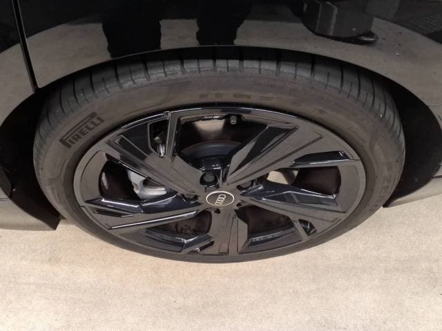 Audi A6 e-tron Avant Quattro