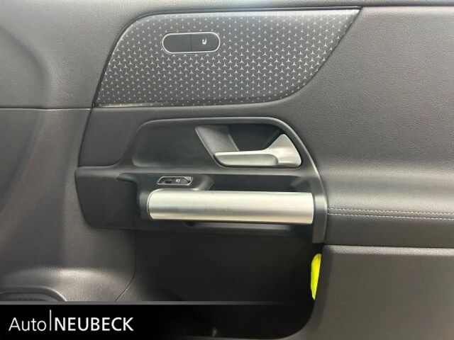 Mercedes-Benz B 220 4MATIC Progressive