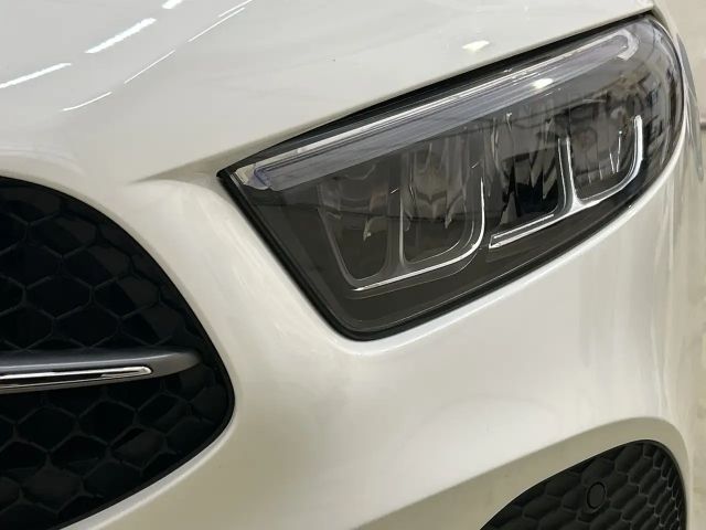 Mercedes-Benz A 180 A 180 d Hatchback