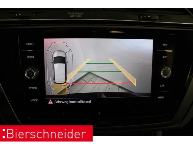 Volkswagen Touran 1.5 TSI DSG R-Line Style