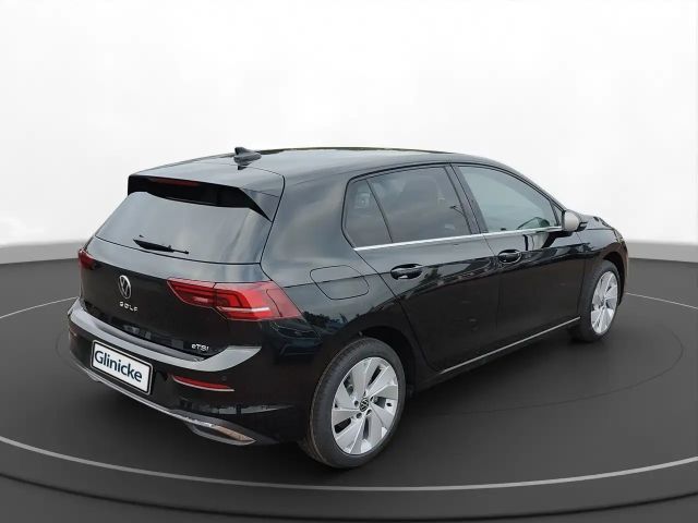 Volkswagen Golf 1.5 eTSI Golf VIII Style