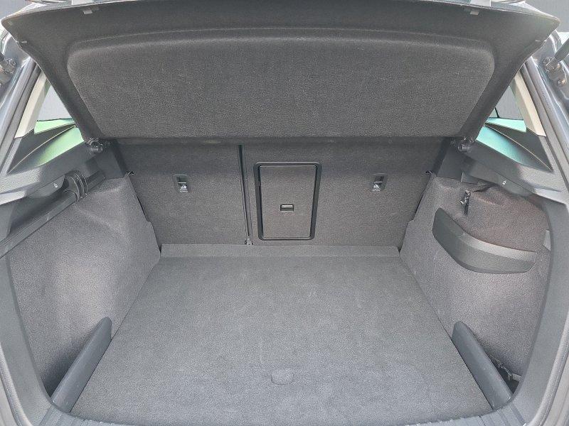 Skoda Karoq 1,0TSI 115PS Navi/LED/ACC/Kamera/Winterp.