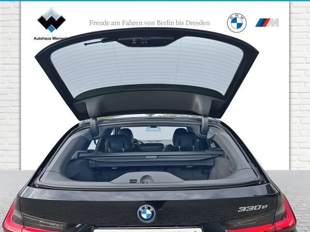 BMW 330 330e M-Sport Touring