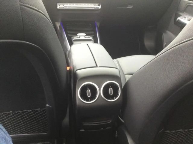 Mercedes-Benz GLA 200 Progressive