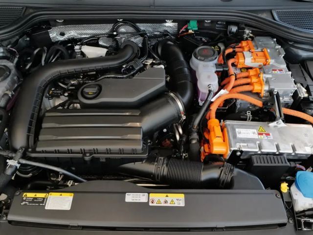 Volkswagen Golf GTE Golf VIII IQ.Drive