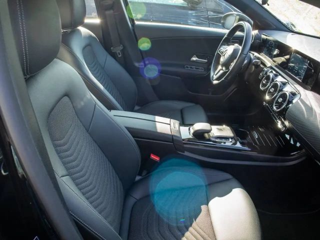 Mercedes-Benz A 200 Style